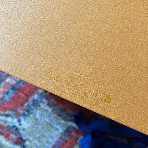 Unique LV Chest Magnetic Box with Blue Ribbon, Shopping Bag and Certific… - Picture 7 of 12